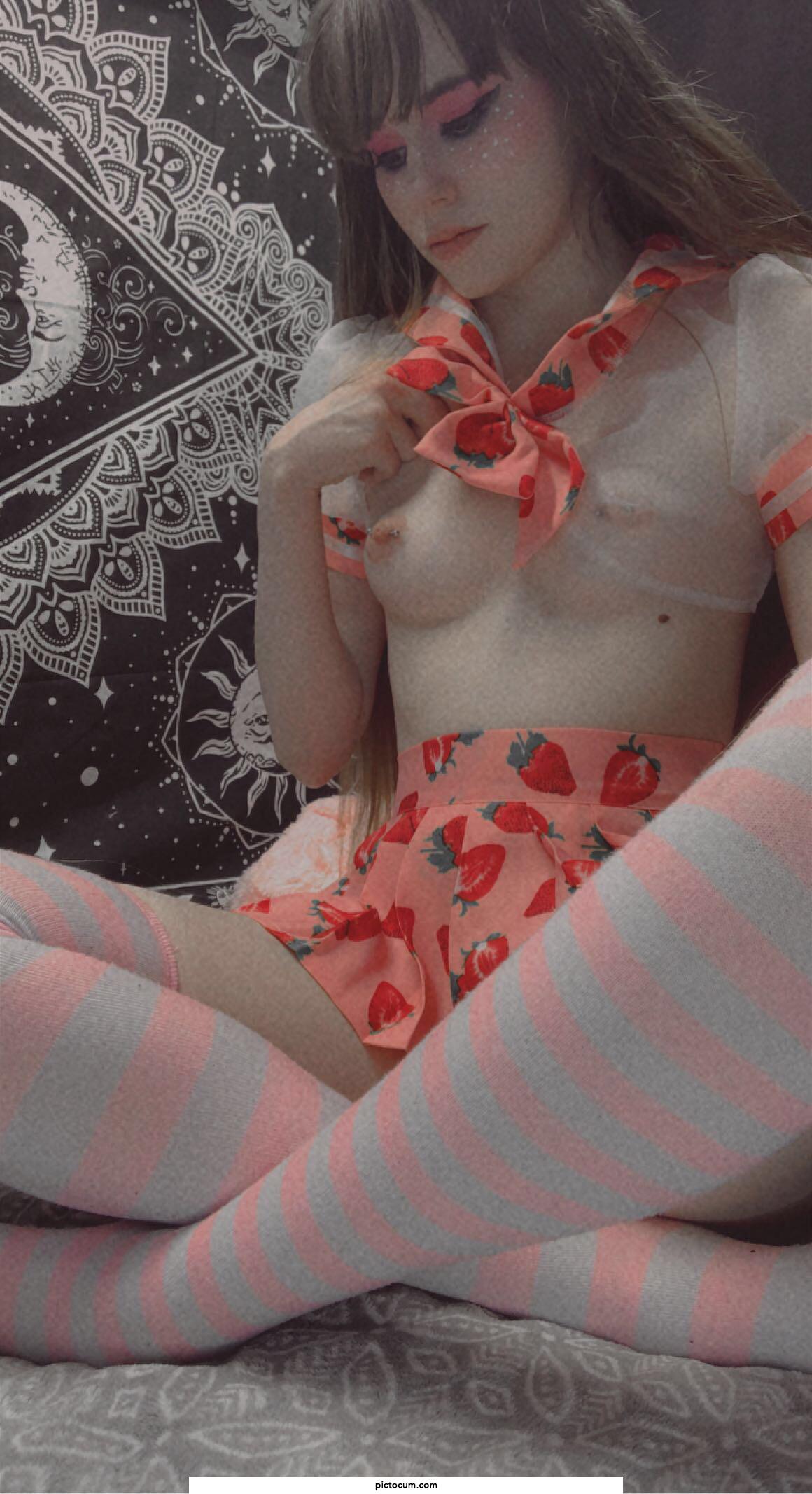 Strawberry girl 🍓