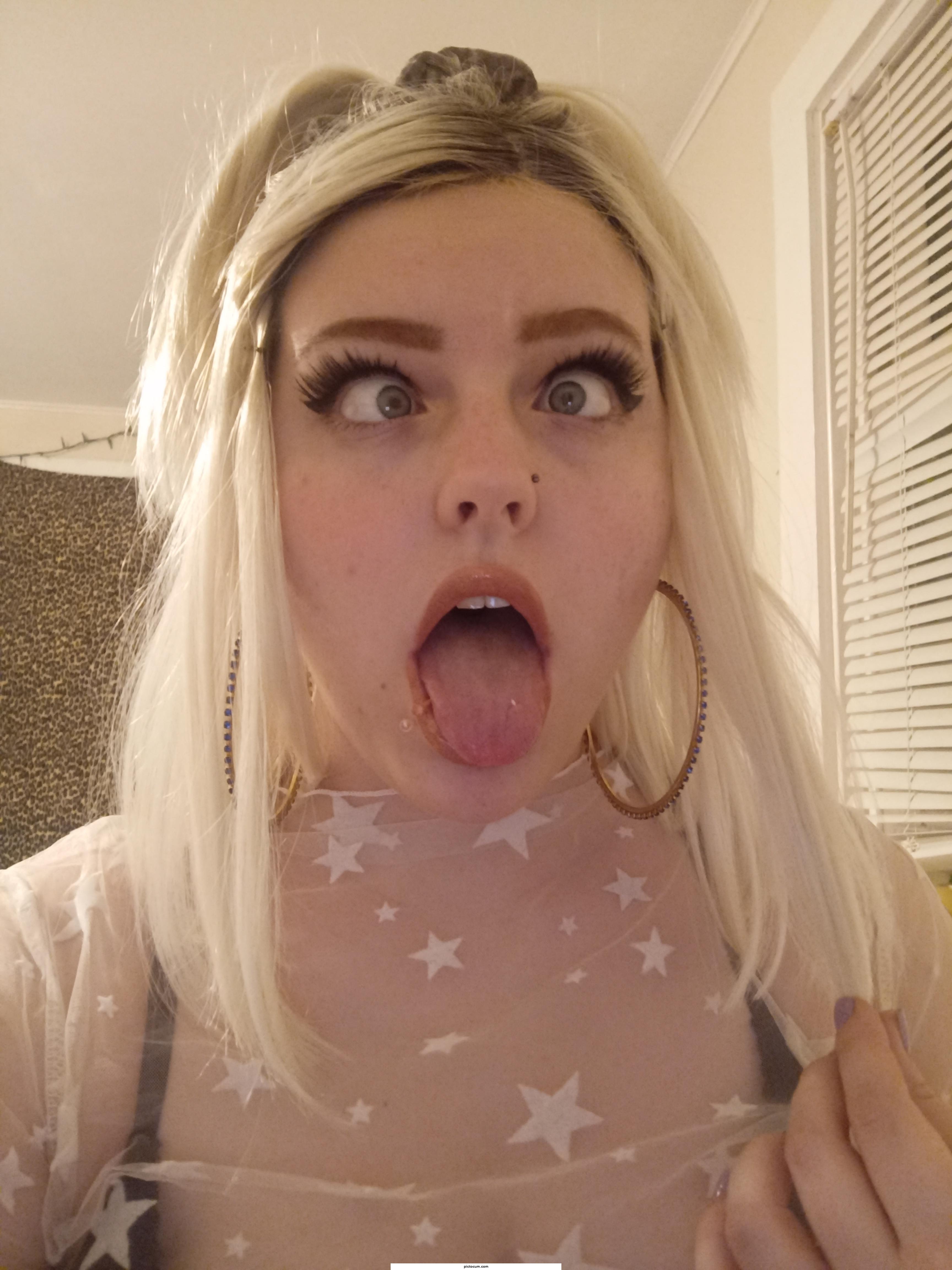 My face after bobbing up and down on your cock 🥴