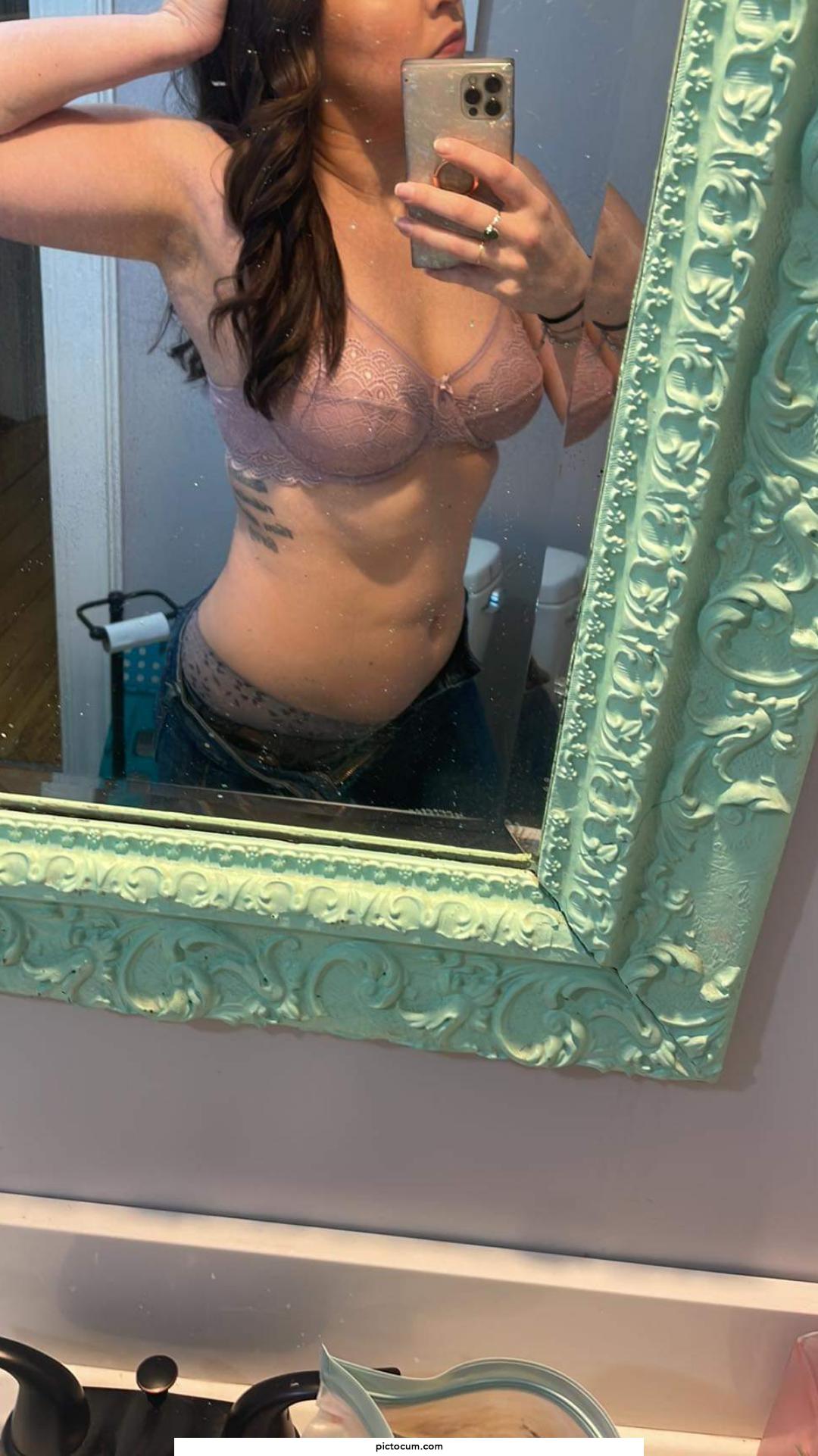 Do you like my new bra? will you remove it for me? 34-year-old