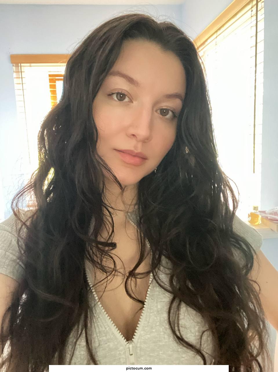 I want to let one lucky Redditor cum on my ass multiple times 💦