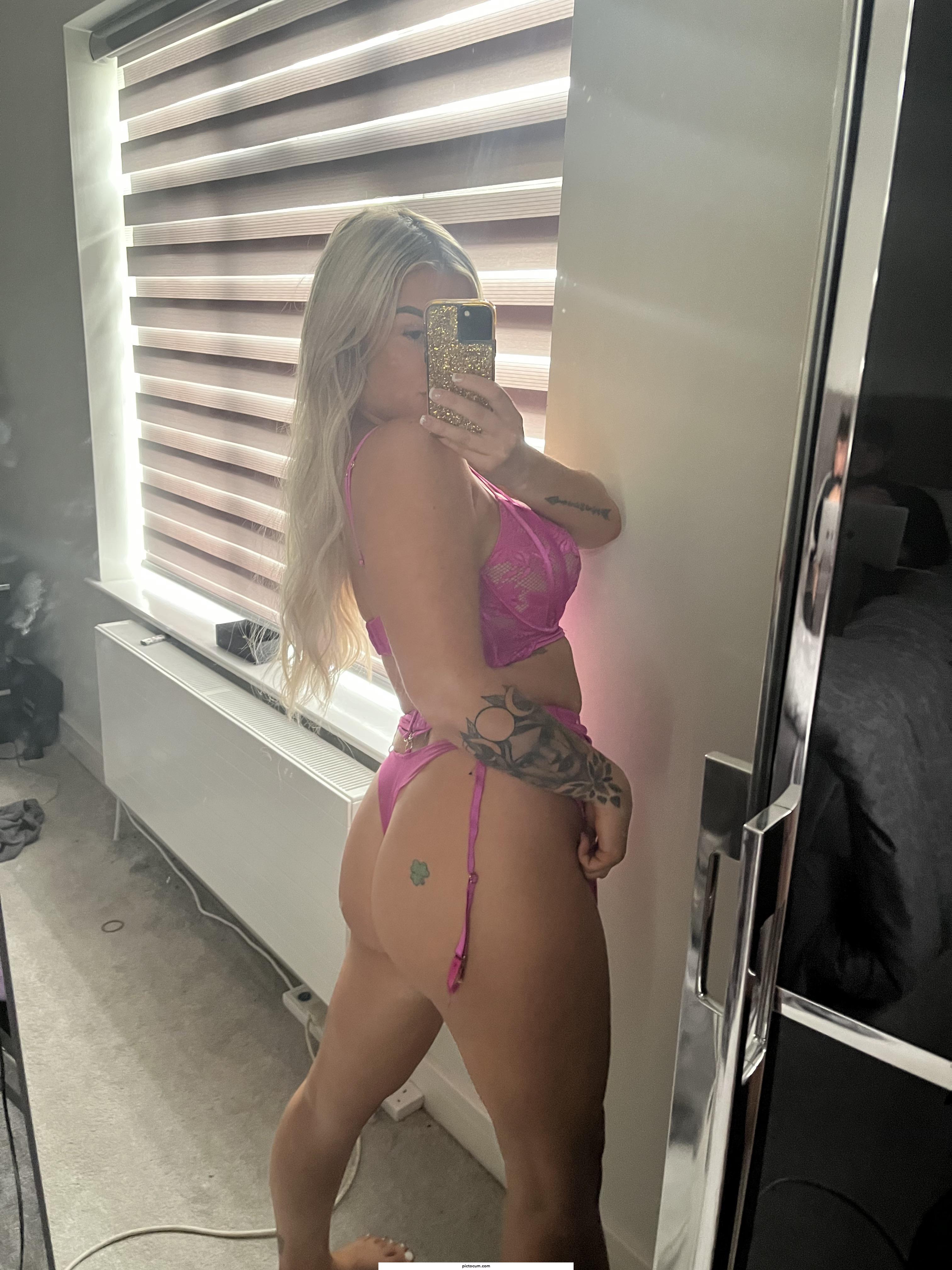 Wanna see my tight little Irish pussy?