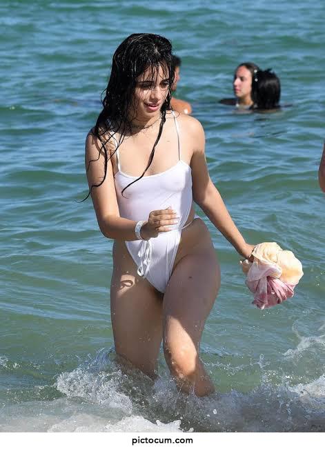 Camila Cabello 🤤