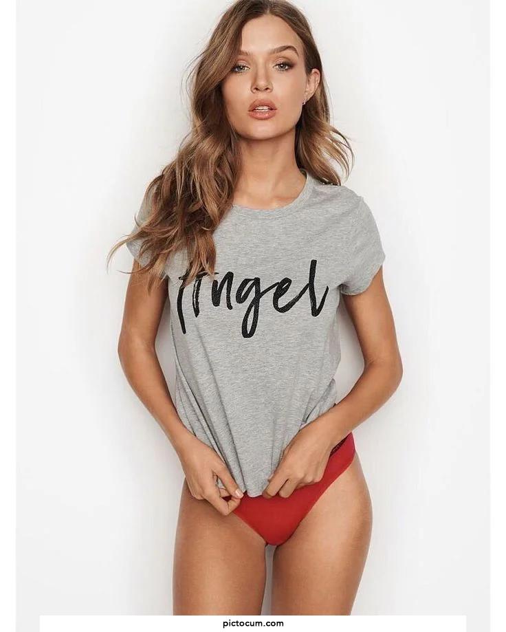Josephine Skriver