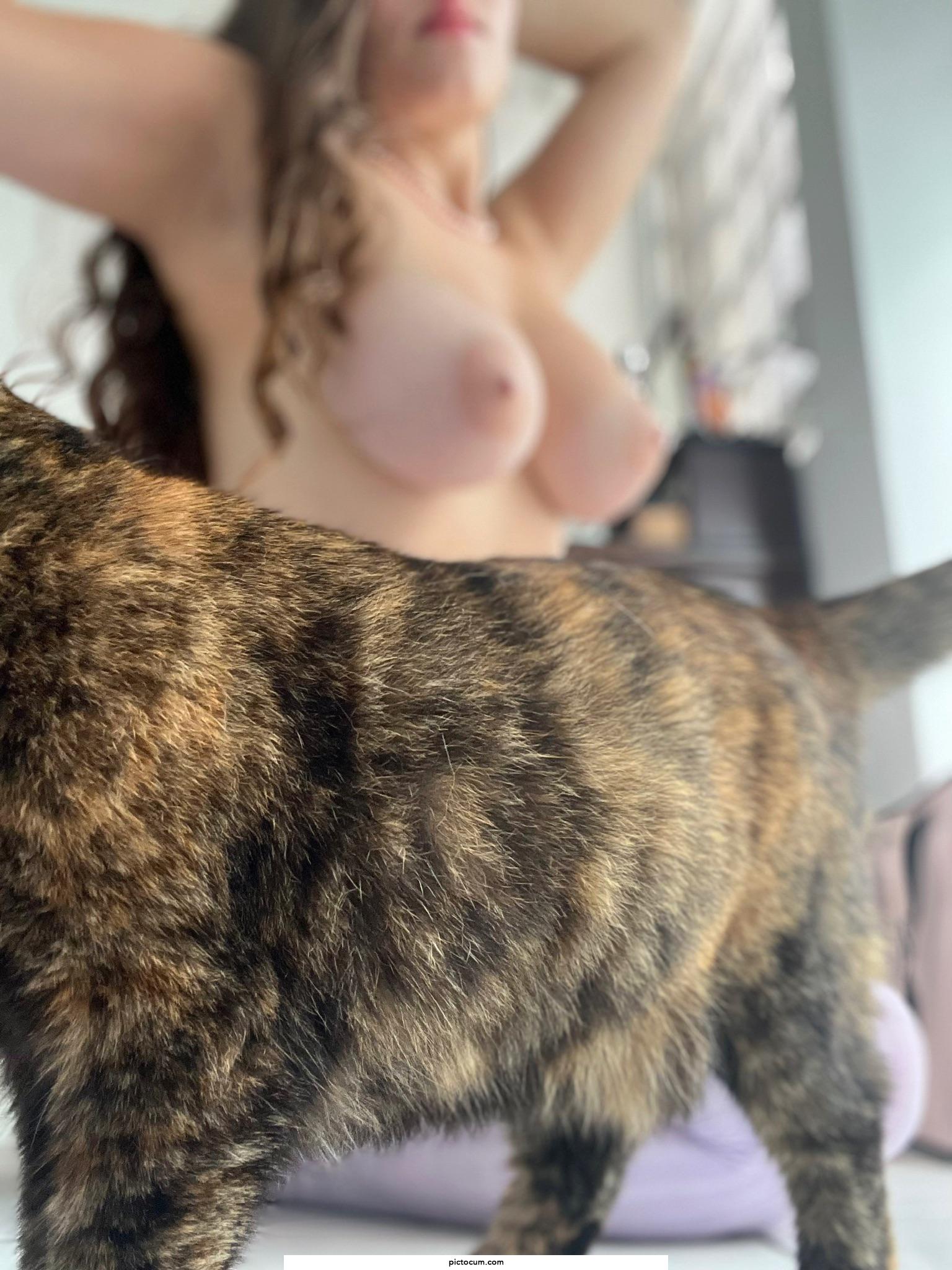 My pussy wants some attention too :)