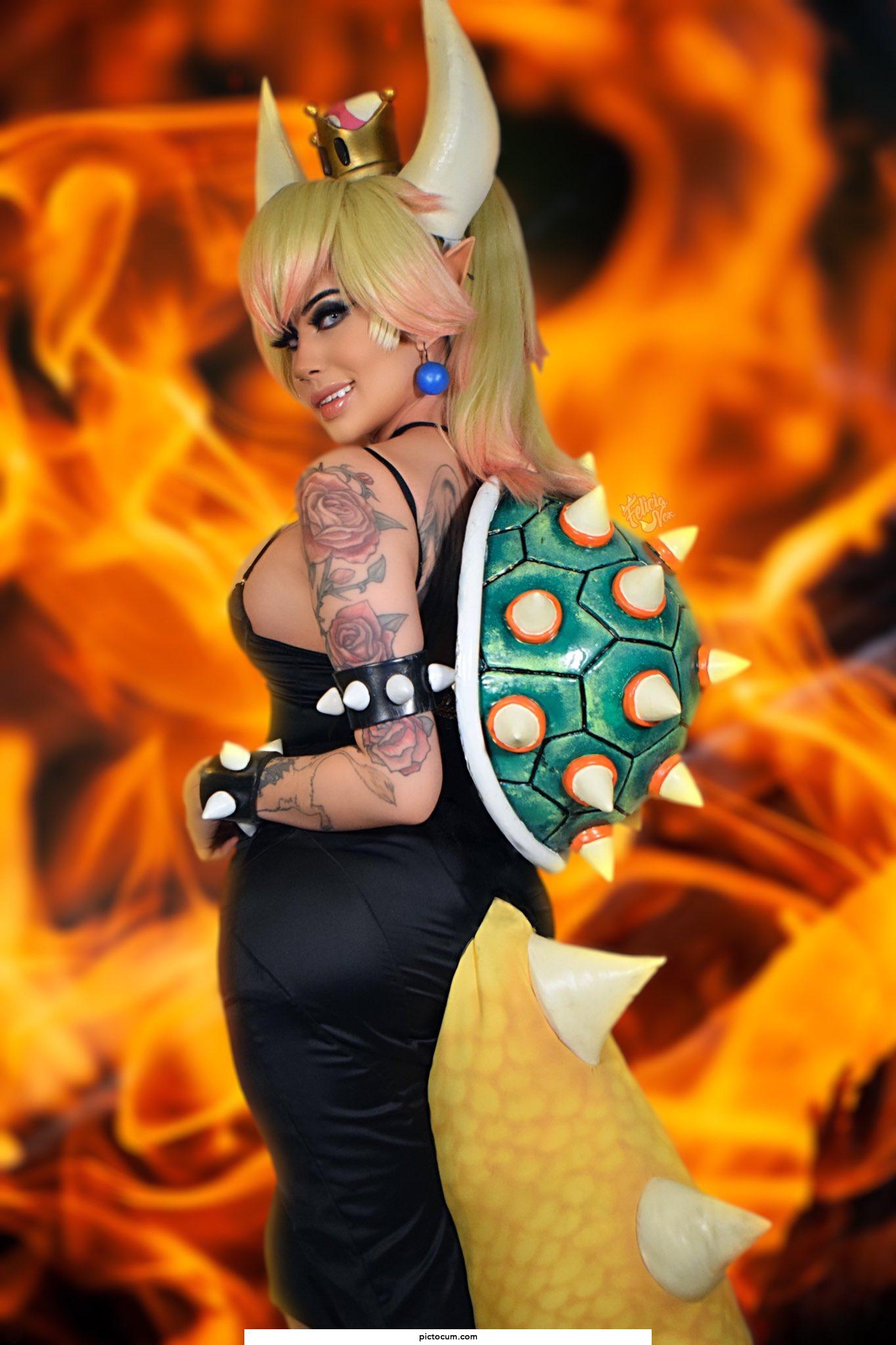 Bowsette cosplay by Felicia Vox