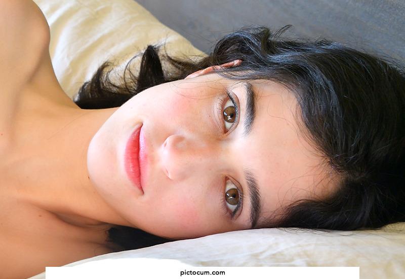 Giulia Wylde in bed