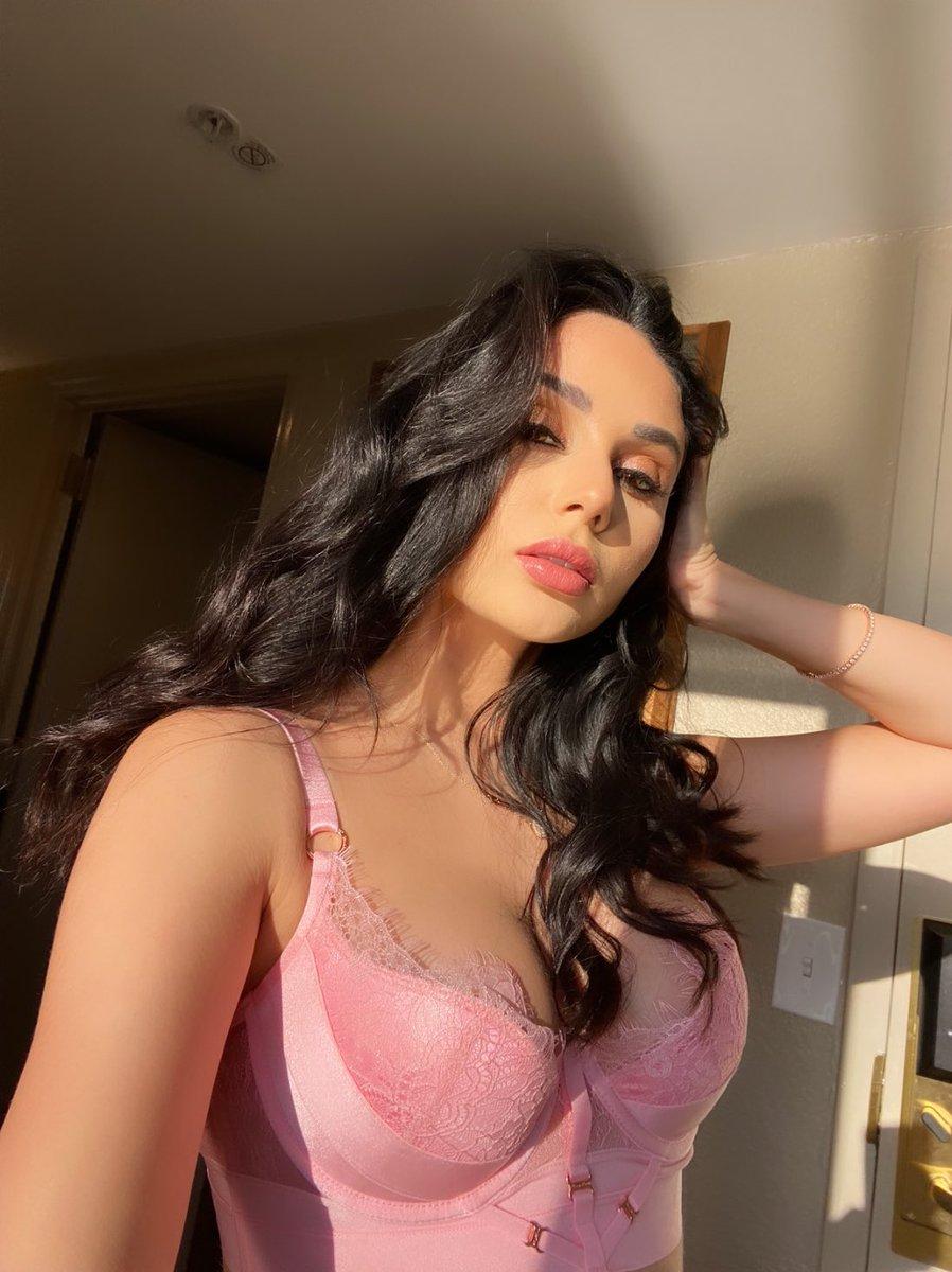 Ariana Marie