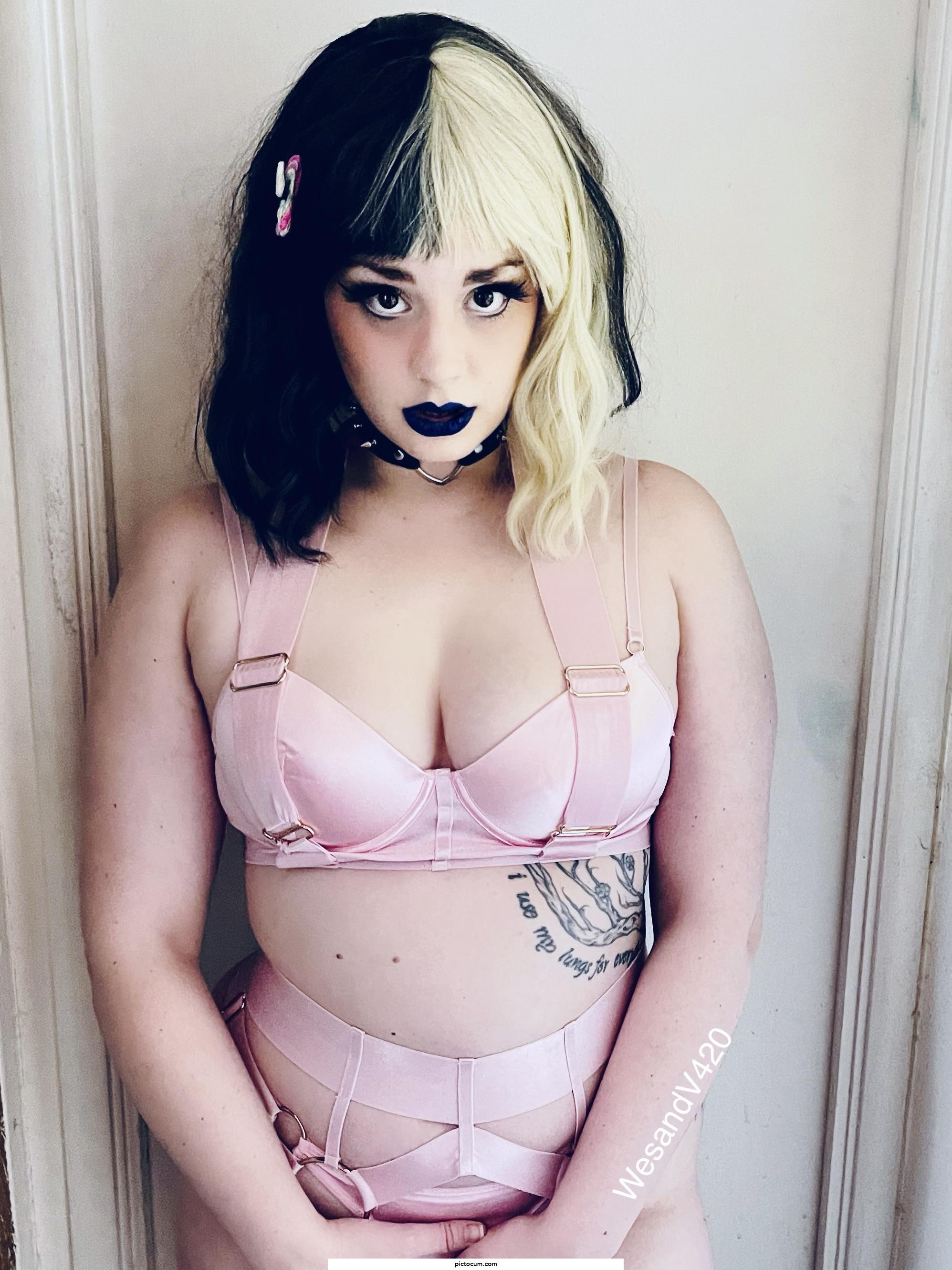 Hope you’d breed a thick alt girl 🤔