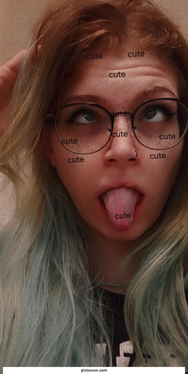 I know where this tongue would look better 😋🥴