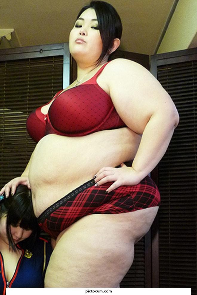Probably complete heresy on this sub, but damn I'd love to fuck her!