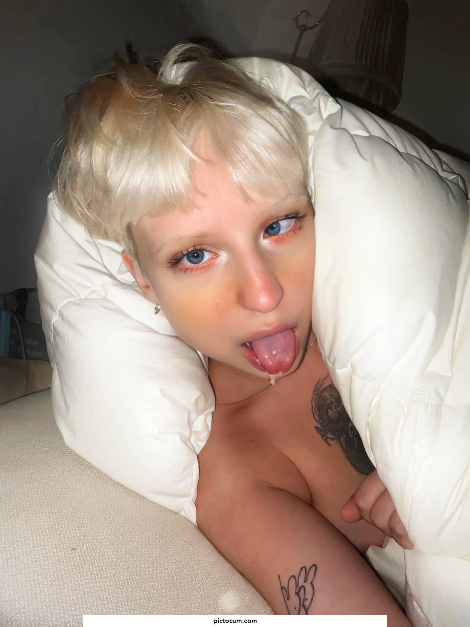 Daddy, I beg you to fill my mouth with hot syrup