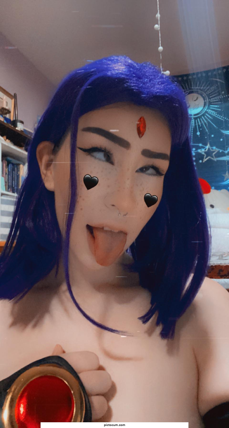 Raven cosplay 🖤💜 show me some love