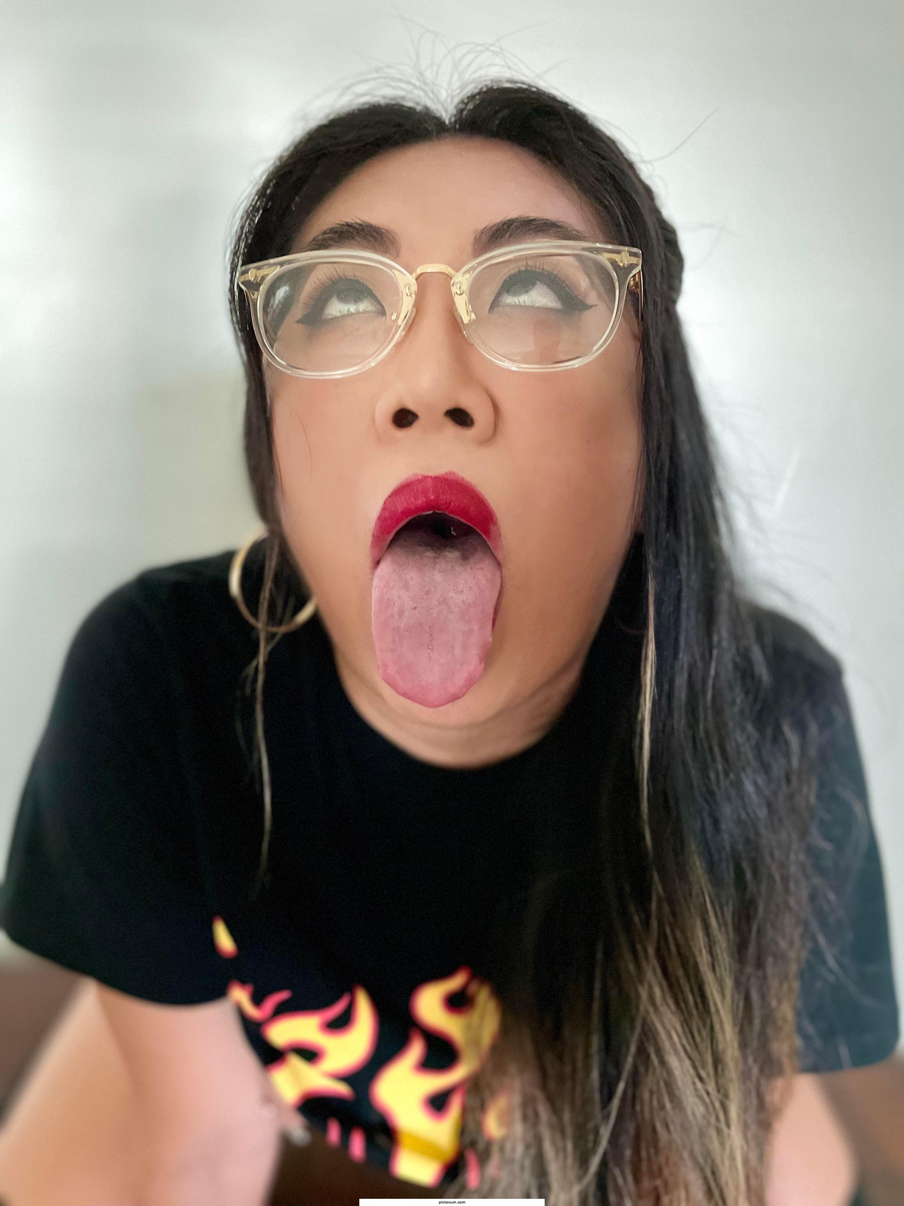  a mature woman trying an ahegao …. Any guidance if you liked it? 🙈
