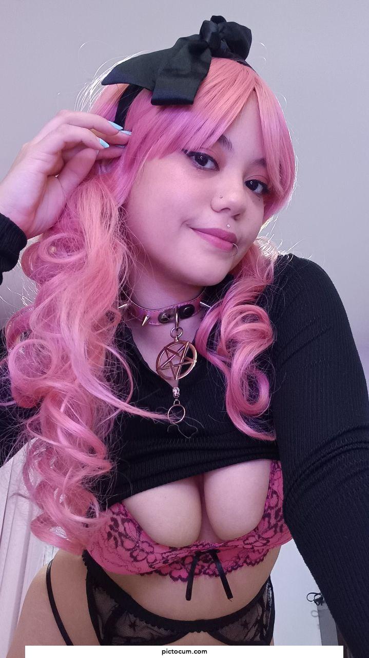 Do you want to eat these big boobs?