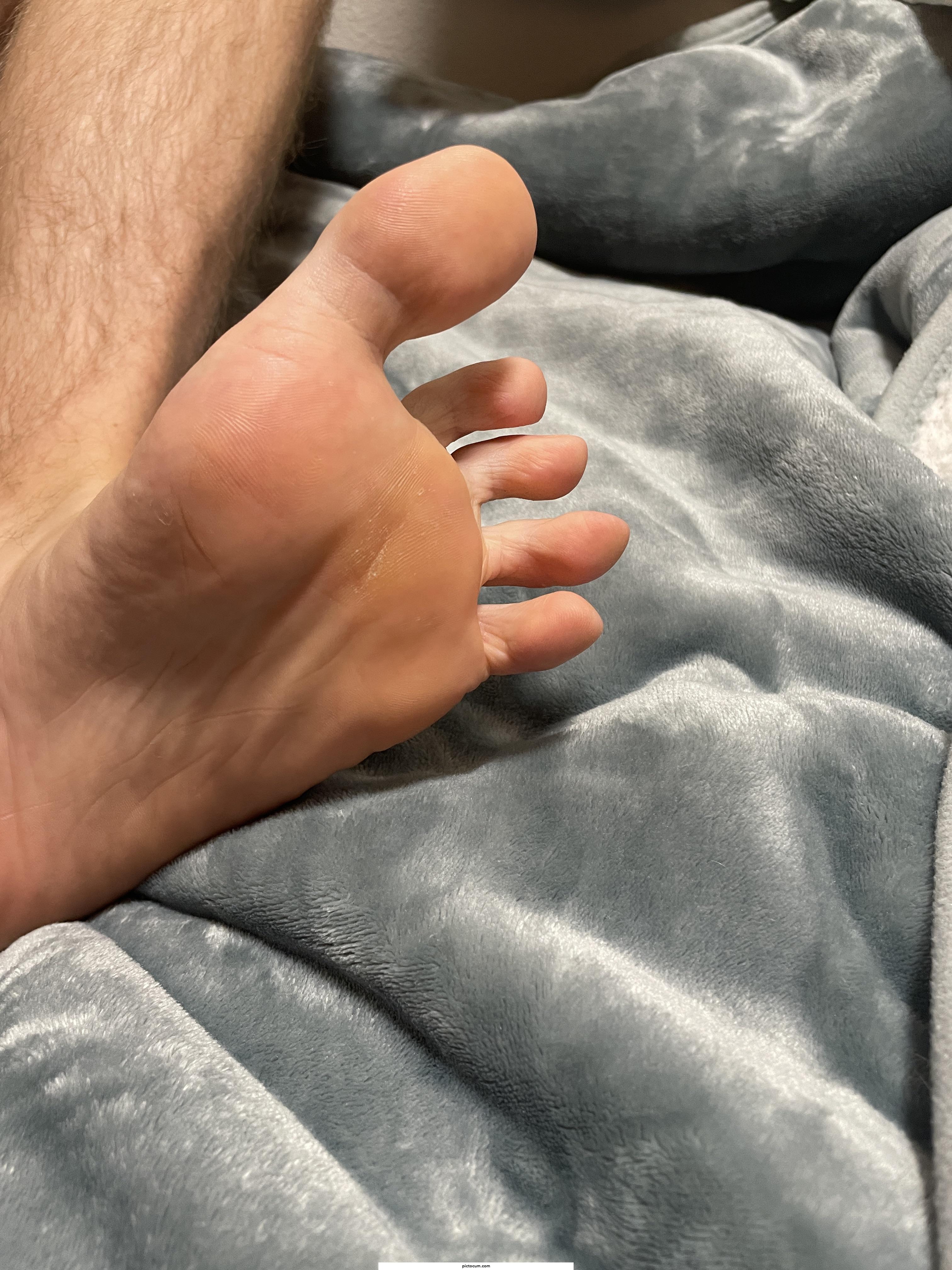 new here, i hope you like my orange pads ;)