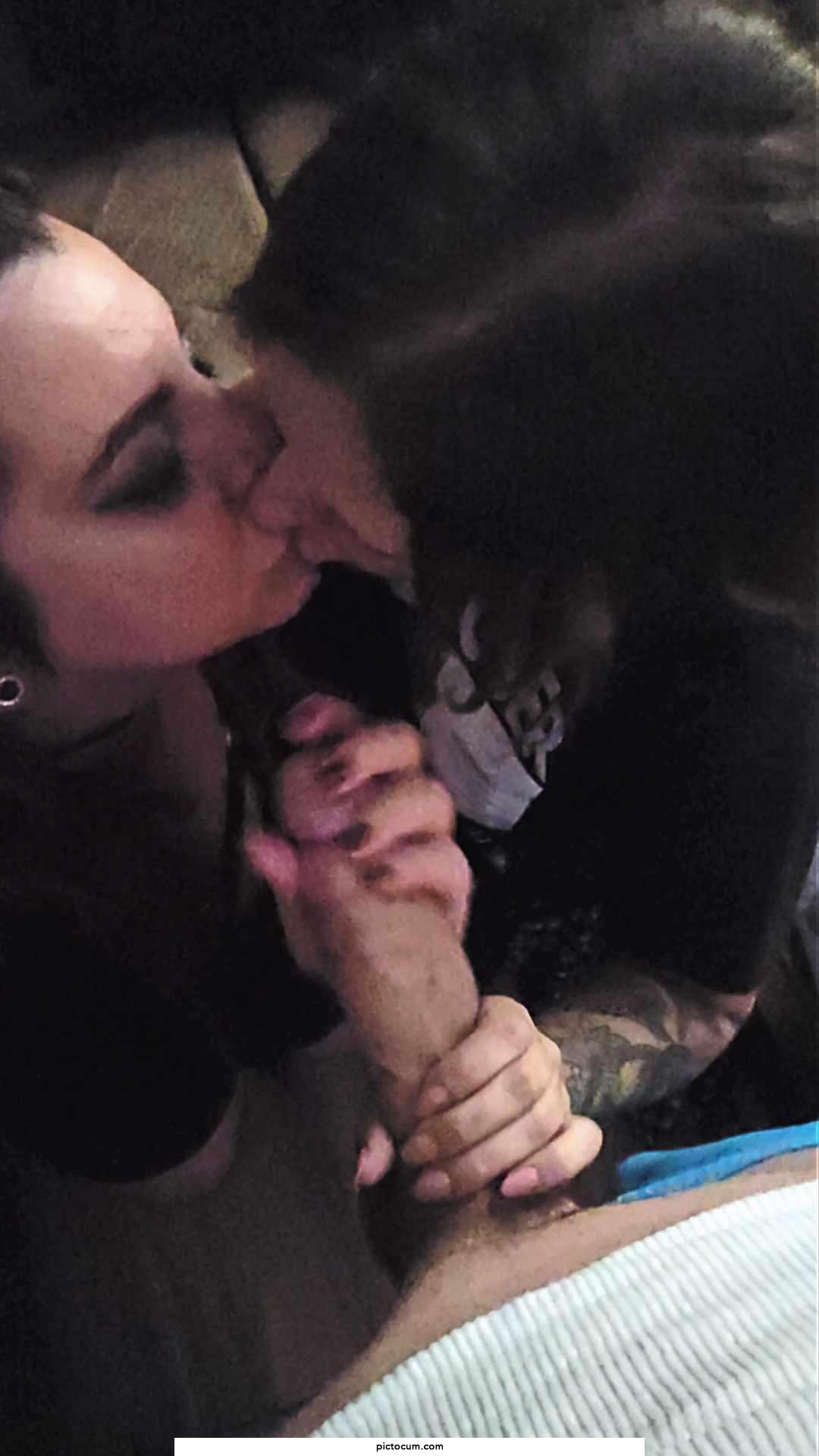 Making out with this Princess while stroking him and sucking him between kisses