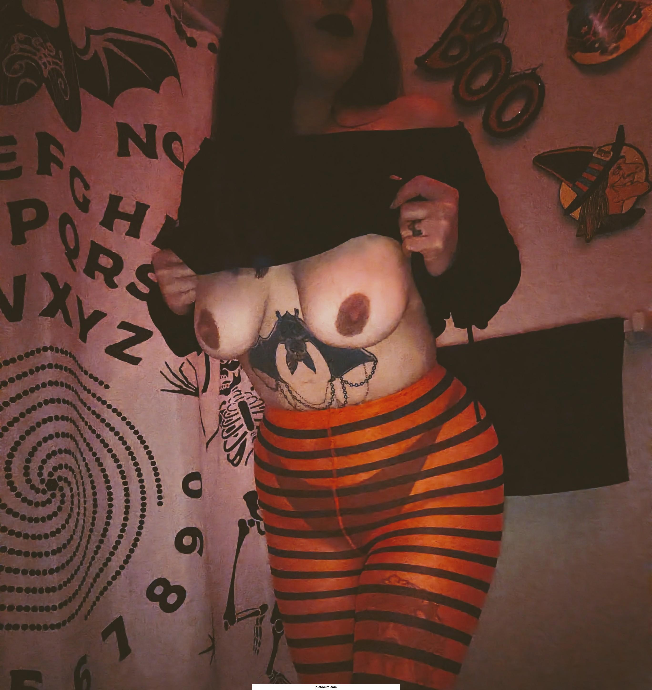 Happy Halloween weekend 😏