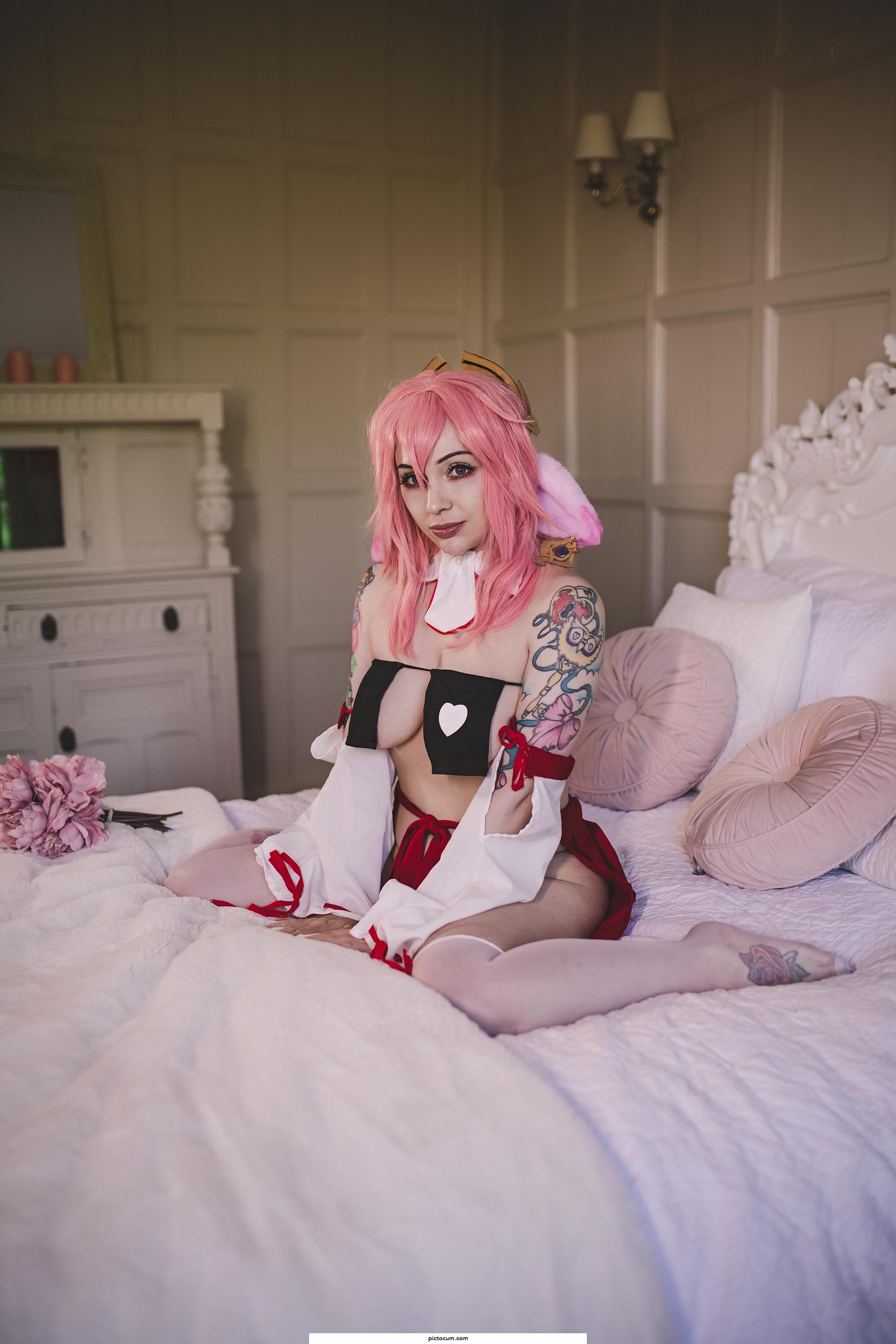 Yae Miko by Owldollycos