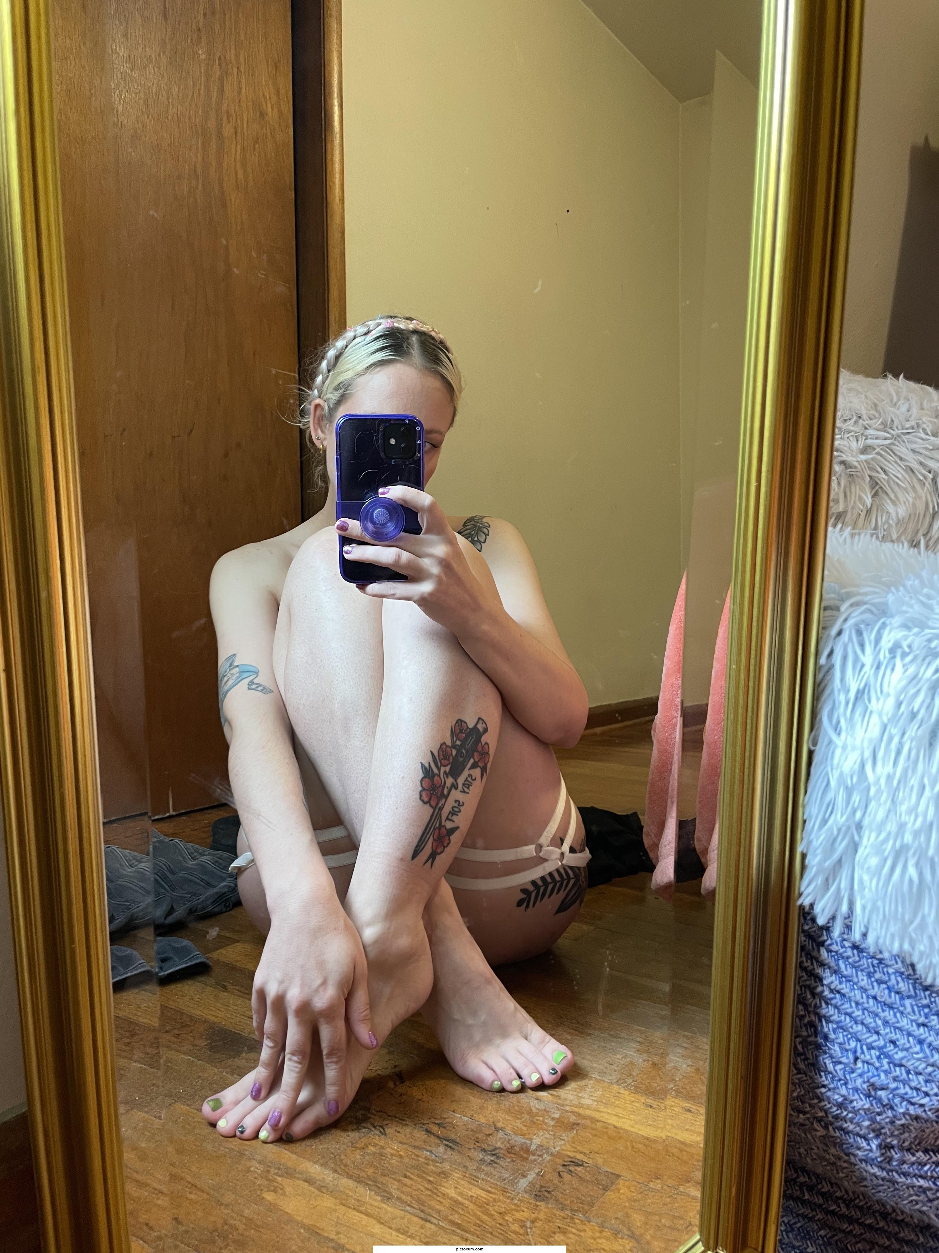 Wouldn’t you love to take a lil study break with me? OC