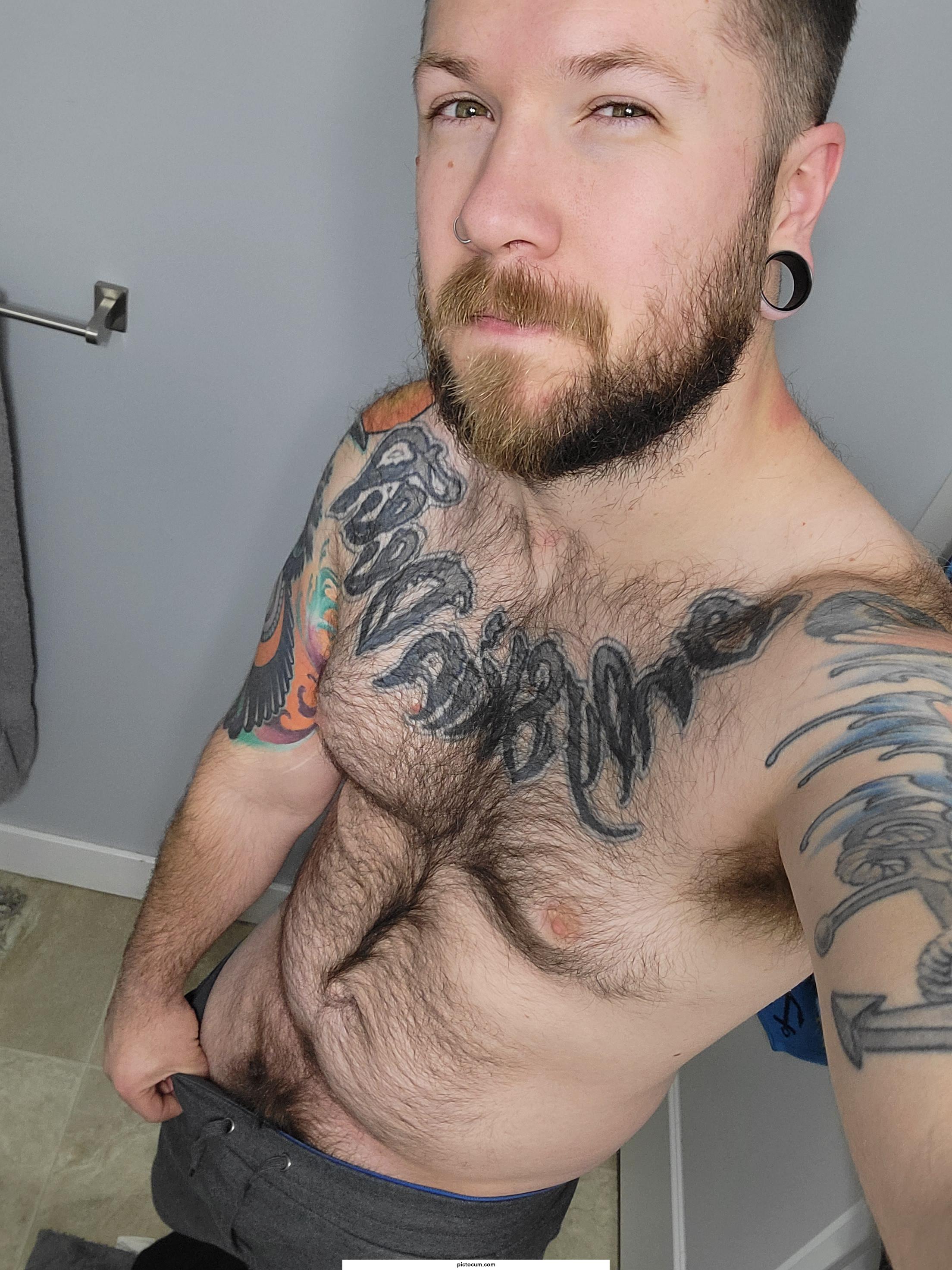 Are you a fan of Grey sweats? 🍆