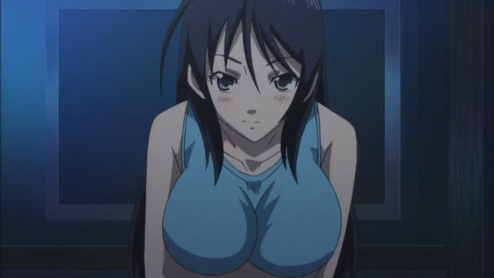 She show her boobs