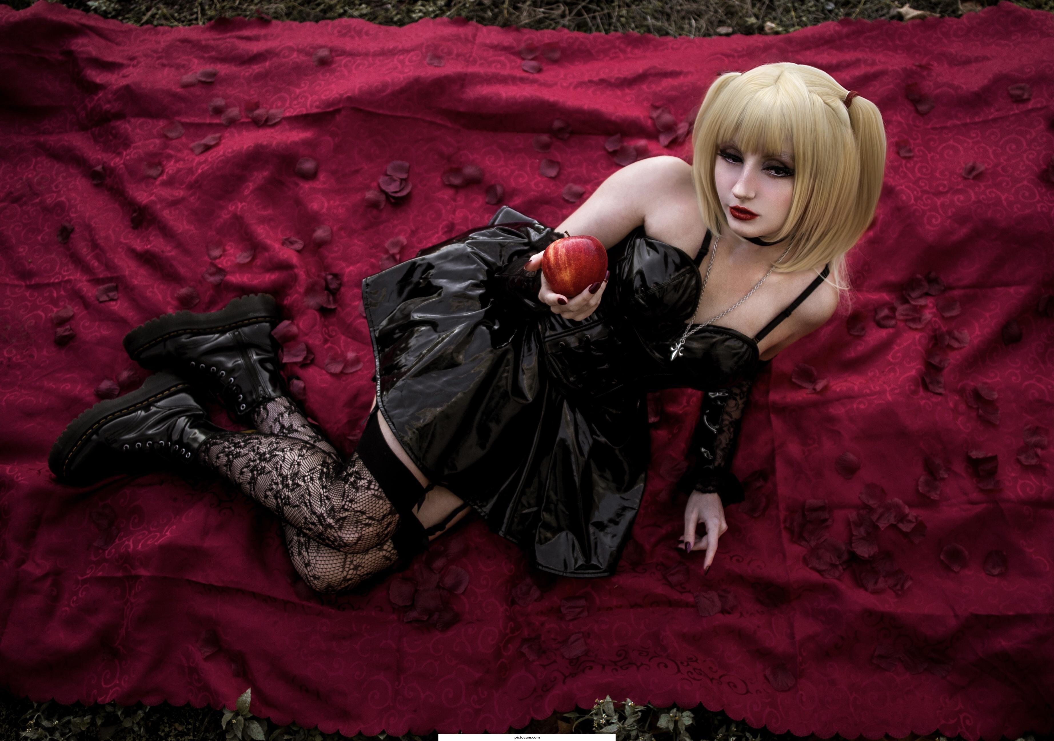 🍎🖤 My Misa Amane Cosplay 🖤🍎 @misajoestar