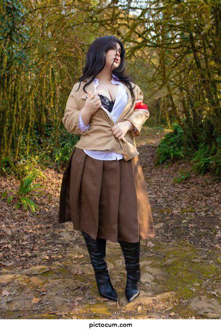 Pieck Finger from Attack on Titan by Bunnie_wifey