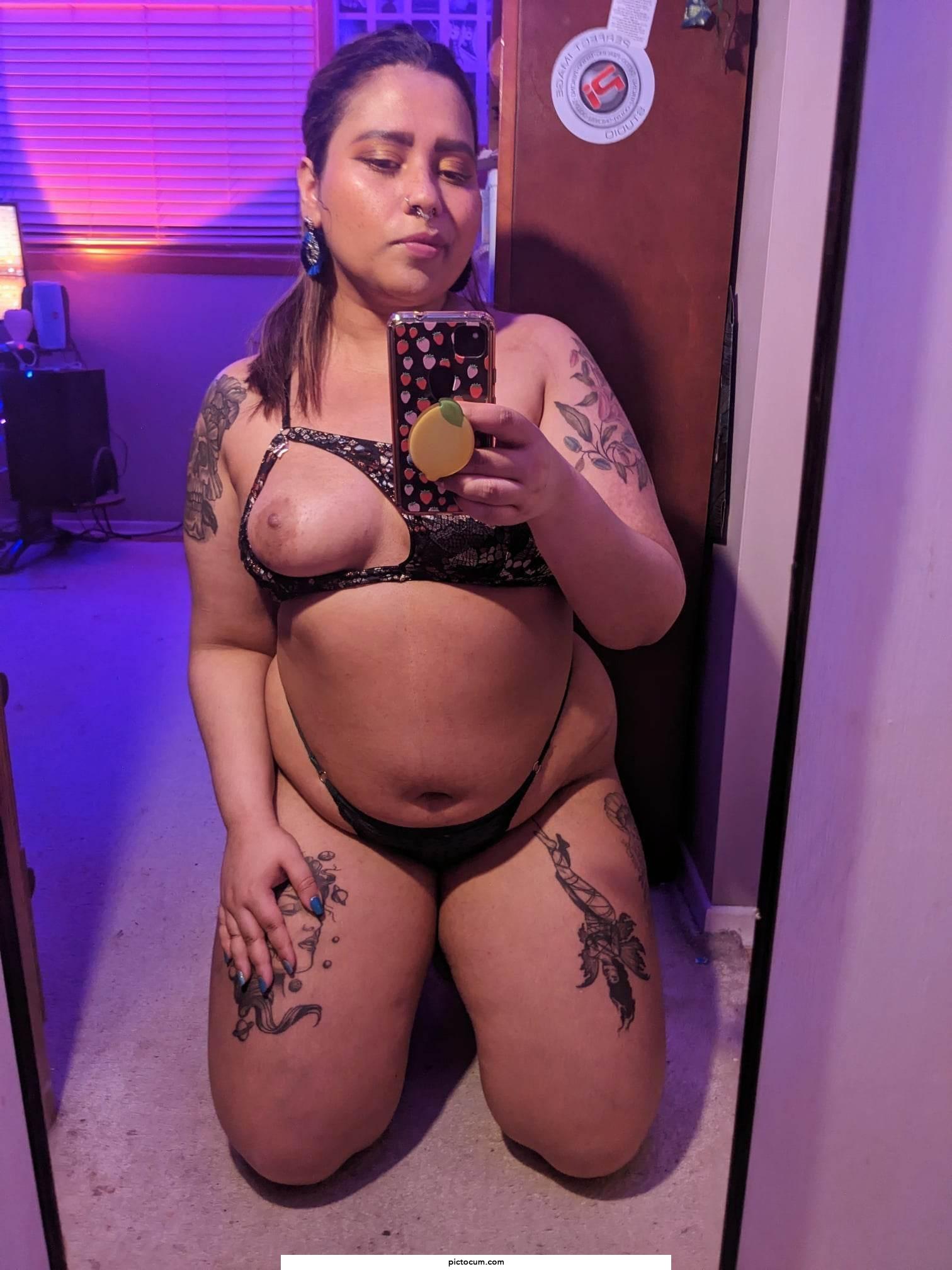 I want my body to be a canvas for tattoos and cum shots ;)