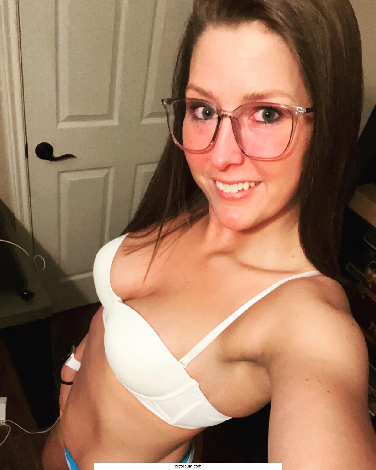 Nerdy girl is here for fun!