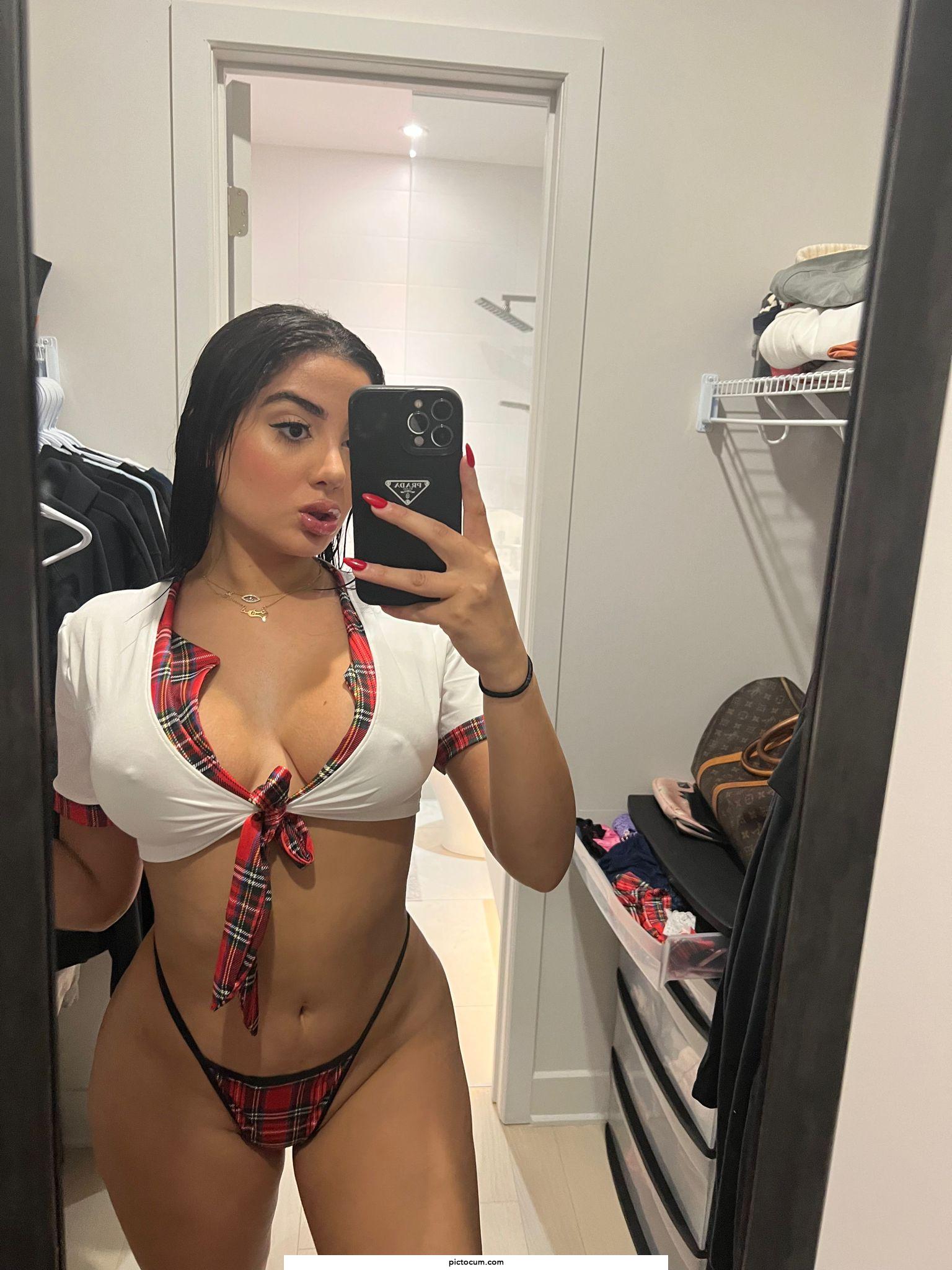 GF material or fuckbuddy?