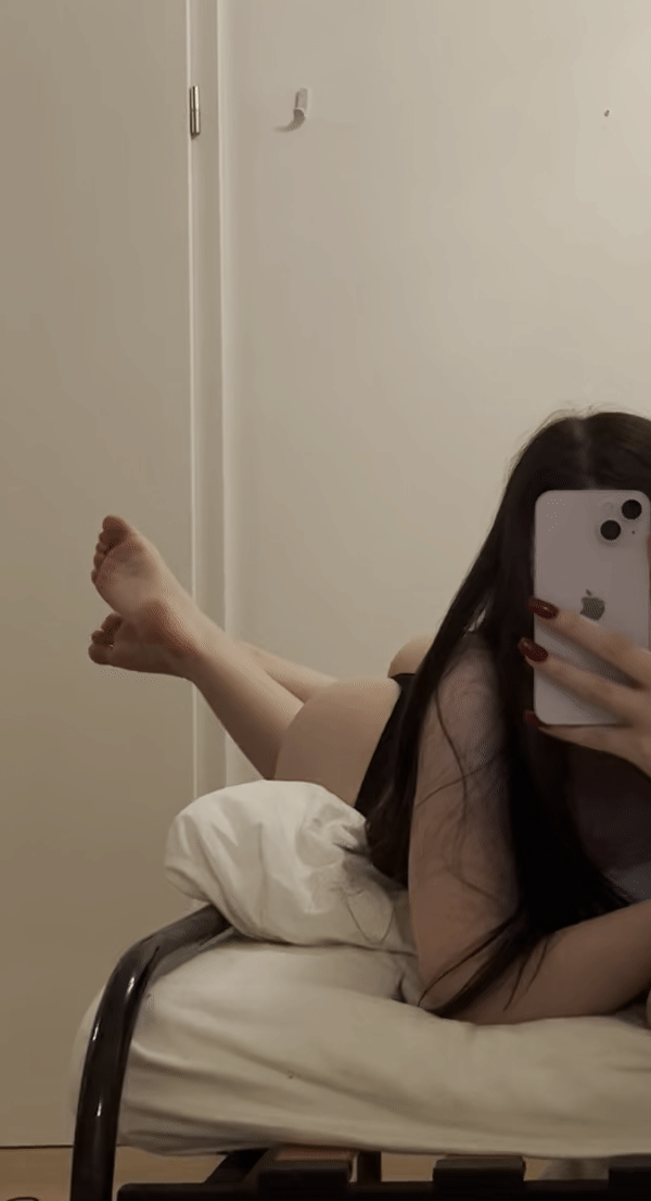 wanna try a swedish 18 yo girl ?