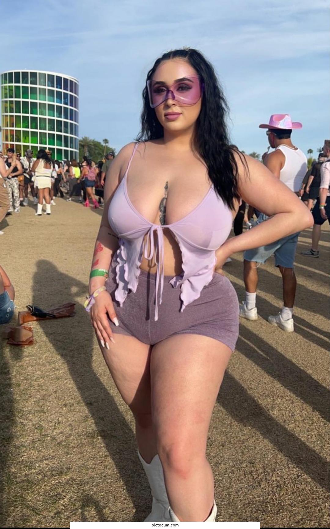 So thick and curvy