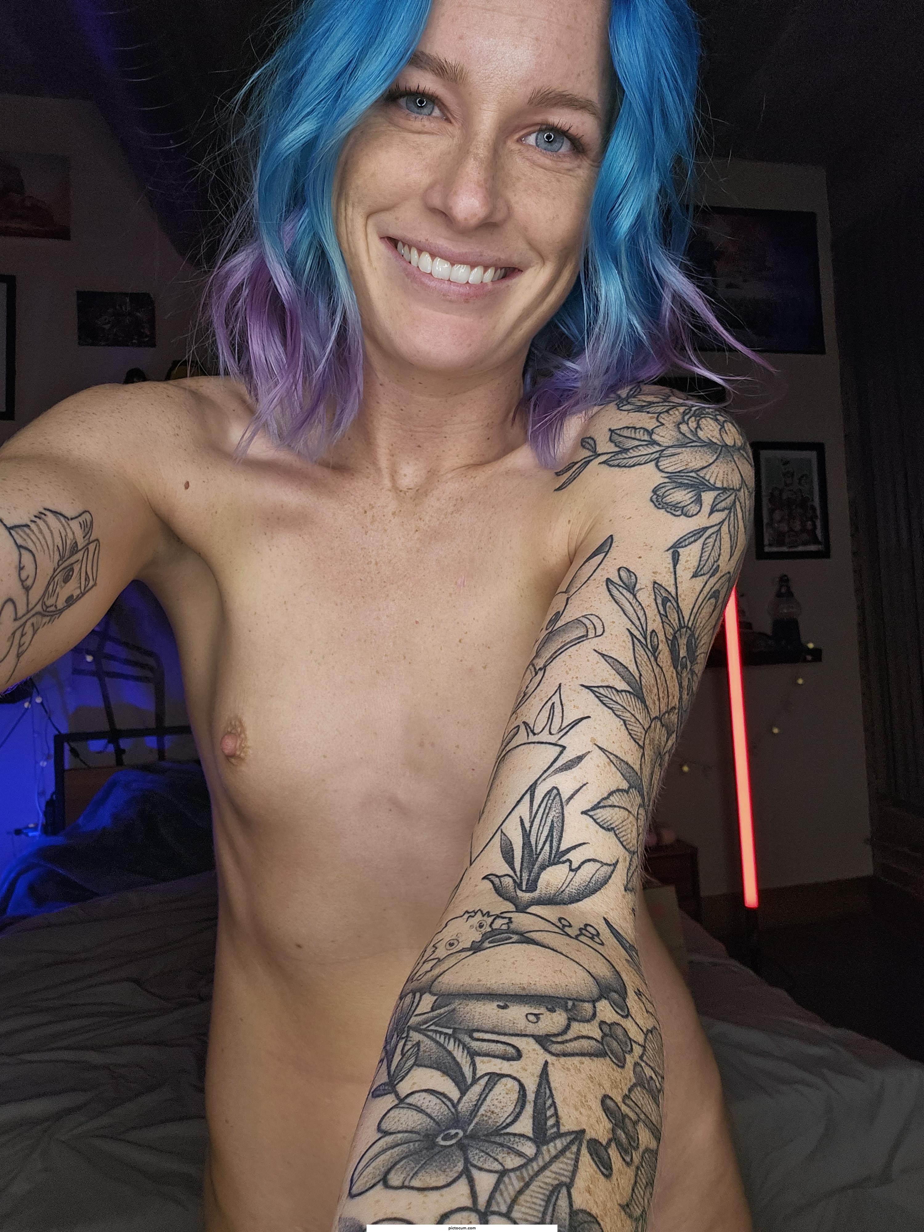 Small Tits + Blue Hair 🙂