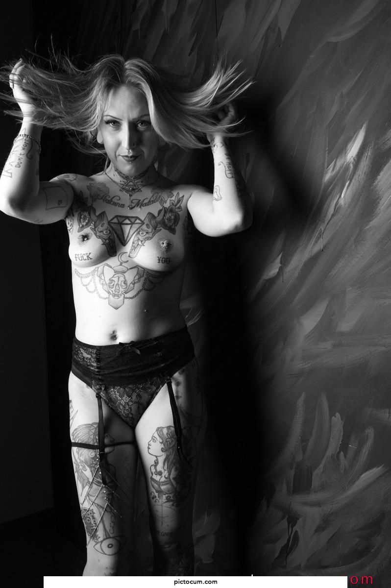 Jade in garter belt