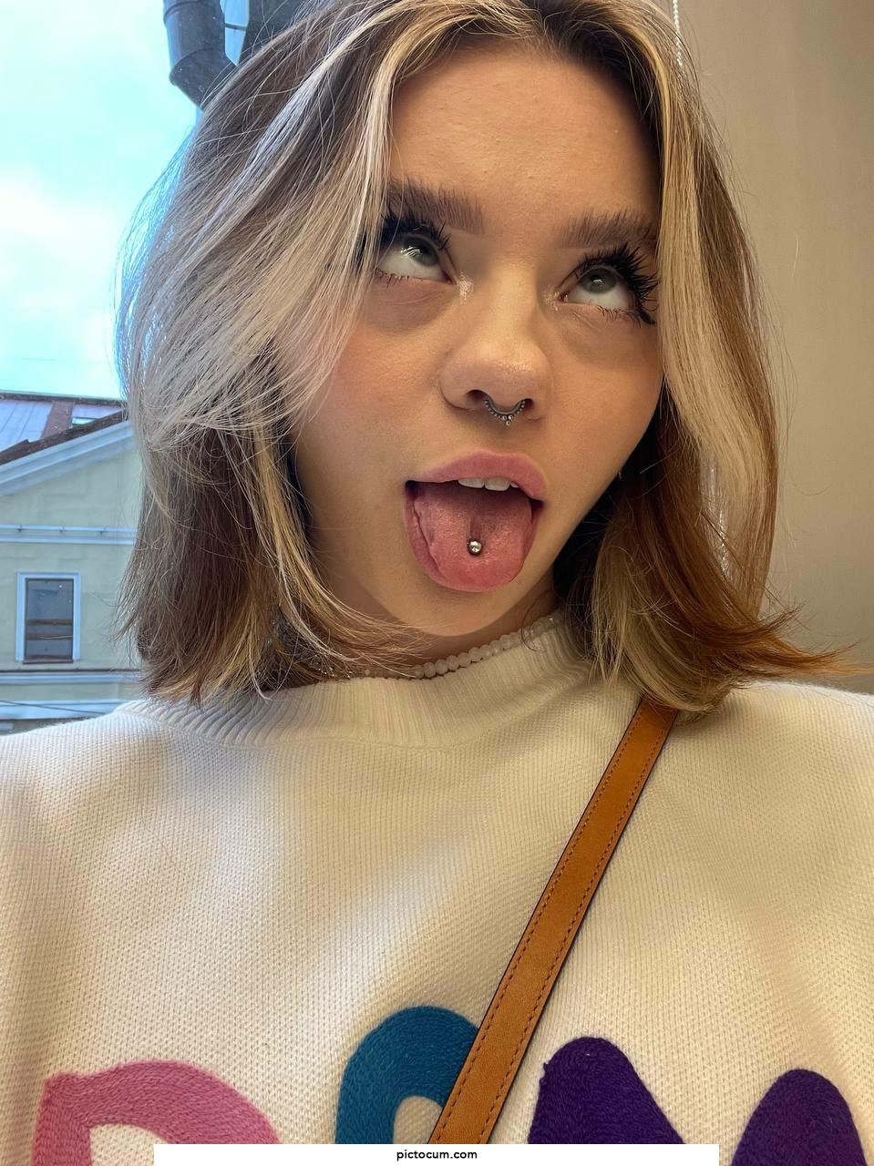 You'd like to see that ahegao again, wouldn't you