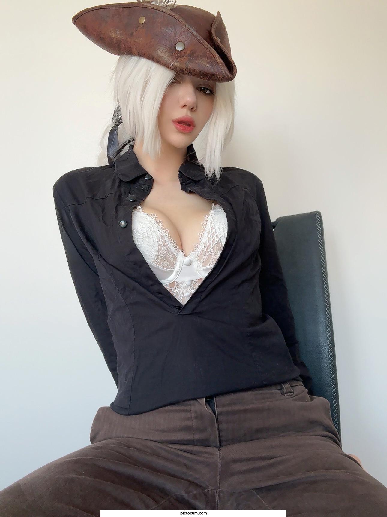 Lady Maria cosplay by Alina Becker