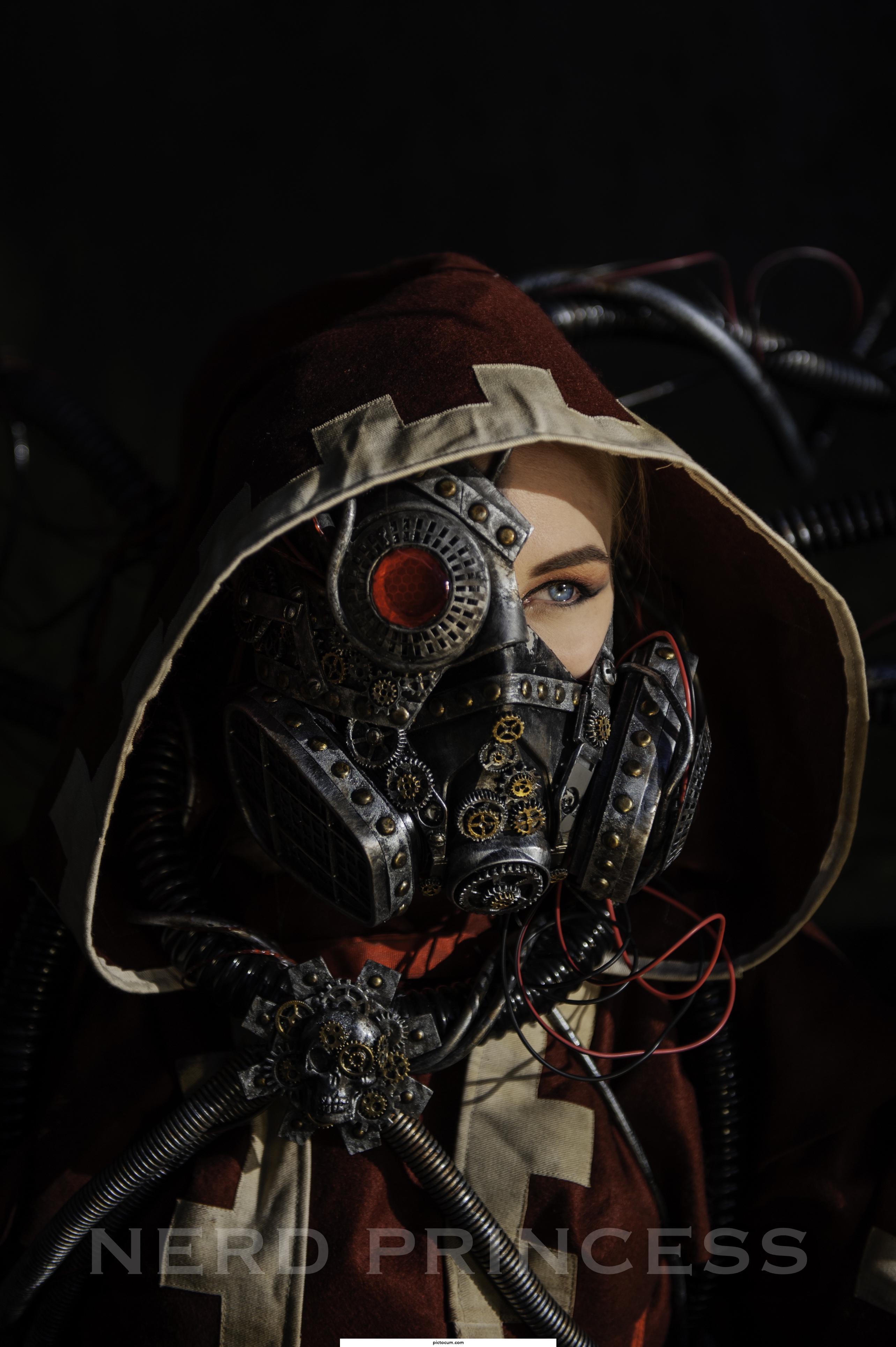 WH40k Adeptus Mechanicus tech priestess cosplay 🥰🥰