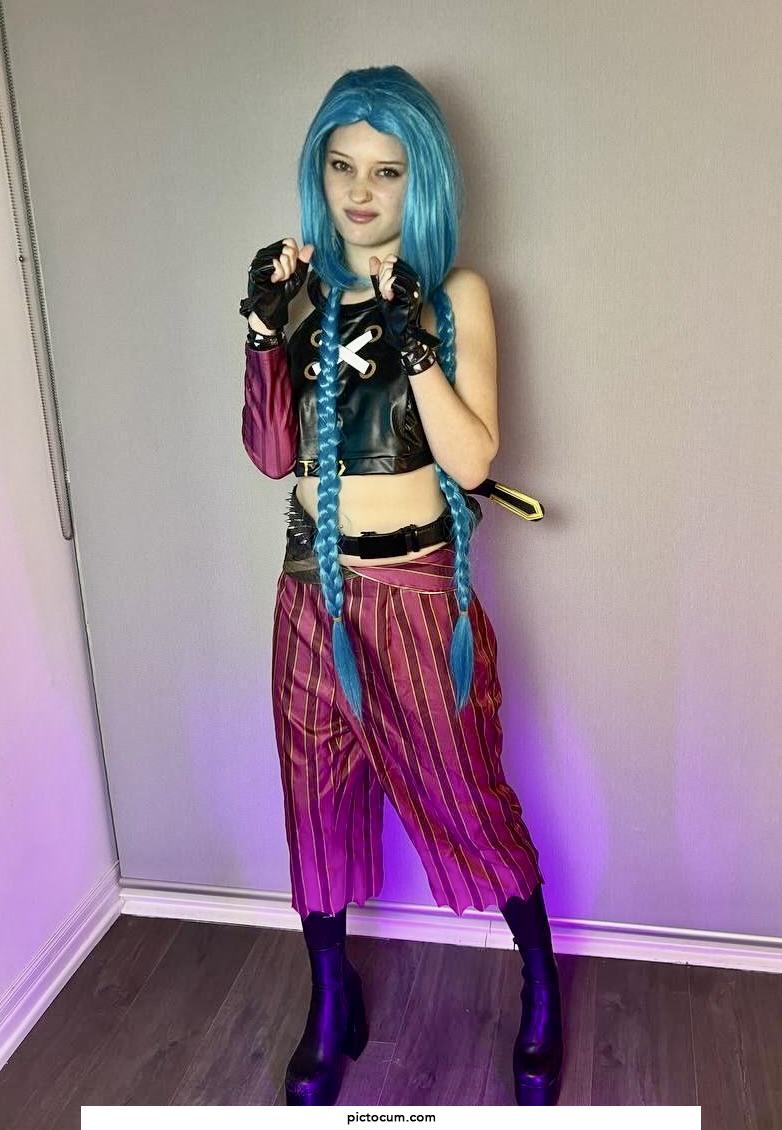 Jinx from League of Legends by LunaPinkxo